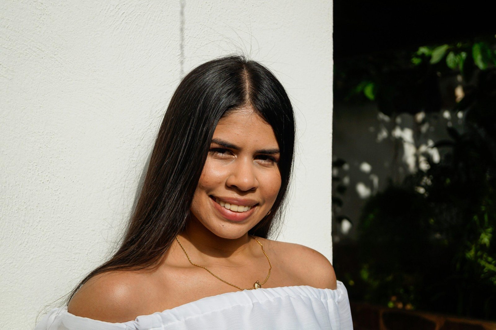 Before and after photos showing improved skin texture after using organic oils