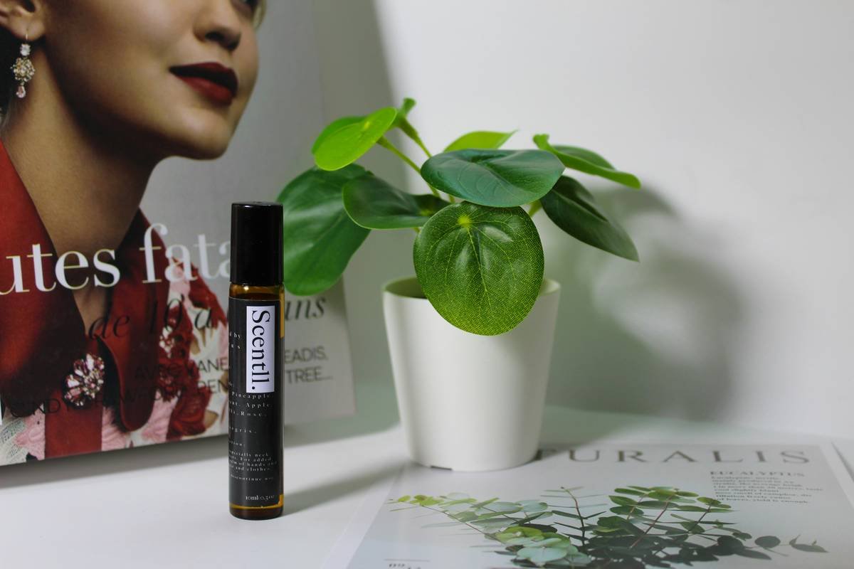 Before-and-after photos showcasing dramatic improvement in skin texture using natural antioxidant oils